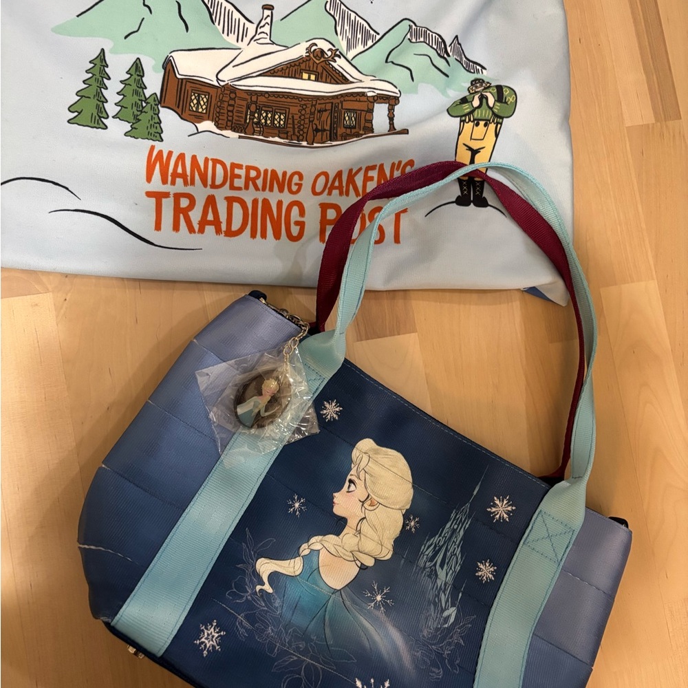 Harvey’s Disney Frozen Tote, Dust Bag, and Sticker